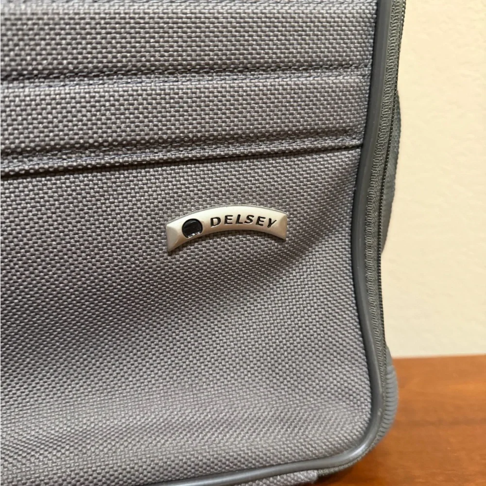 Delsey Carry On Luggage Nylon Gray Messenger Shoulder Bag 14”x11”x 7”